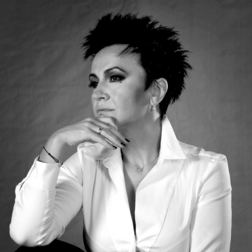 Amira Medunjanin