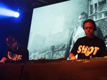 Renagades of Rhythm - DJ Shadow i Cut Chemist u Tvornici (Foto: Zoran Stajčić)