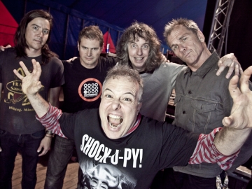 Jello Biafra And Guantanamo School Of Medicine (Foto: Cindy Frey)