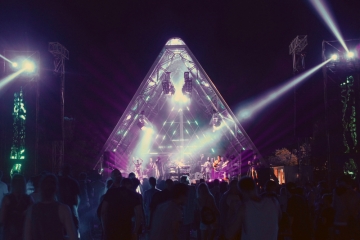 Pyramid stage (Foto: Karla Lebhaft)