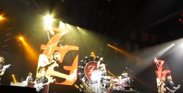 Foo Fighters u bečkoj Stadthalle (Izvor: Youtube)