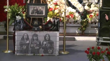 Odar Lemmyja Kilmistera na Forest Lawn Memorialu u Los Angelesu