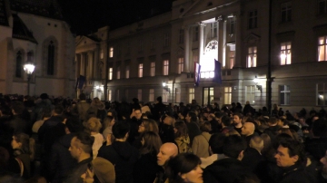 Prosvjed 'izdajnika' na Markovom trgu (Foto: Zoran Stajčić)