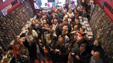 Greaseballs promoviraju izlazak prvog albuma u Dancing Bear shopu (Foto: Zoran Stajčić)