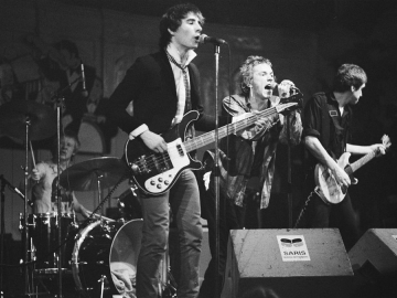 Sex Pistols u amsterdamskom klubu Paradiso 1977. - s lijeva na desno: Paul Cook, Glen Matlock, Johnny Rotten i Steve Jones (Foto: Wikipedia)