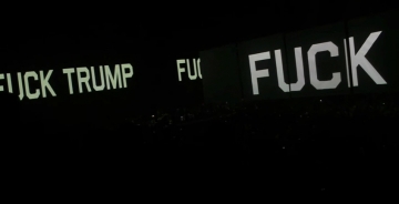Roger Waters u Kansas Cityju - početak Us+Them turneje 2017 (Izvor: Youtube)