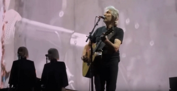 Roger Waters u Kansas Cityju - početak Us+Them turneje 2017 (Izvor: Youtube)