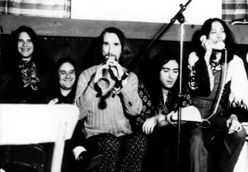 Grupa Can snimljena 1971. godine, Damo Suzuki je prvi s desna (Foto: Wikipedia)