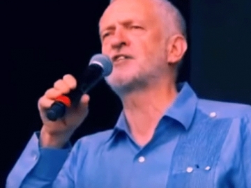 Jeremy Corbyn na Glastonburyju (Izvor: Youtube)