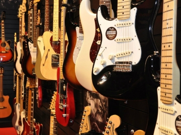 Statistike prodaje nimalo nisu naklonjene električnoj gitari (Foto: Wikipedia)