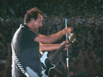 Pearl Jam 'Let's Play Two'