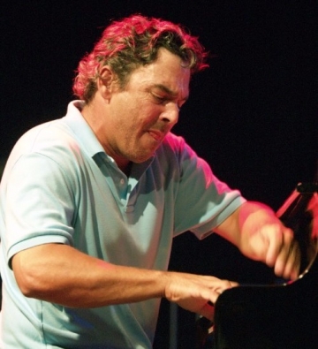 Joey Calderazzo